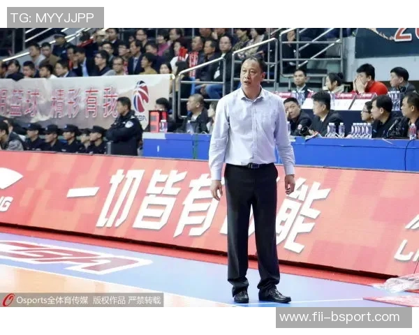 前湖人悍将率队来华挑战广州男篮崔万军迎首秀